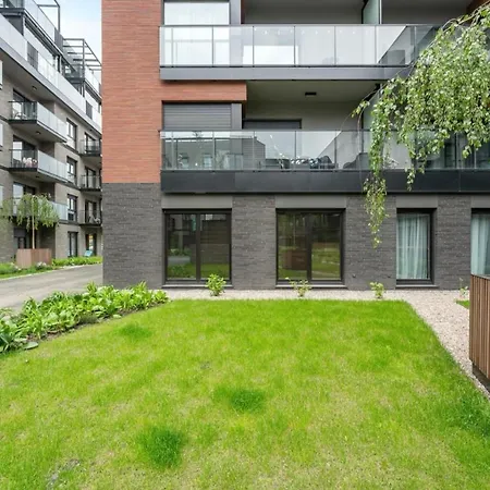 Centrum Nadmotlawie 28a * Gdansk