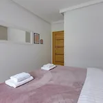 Centrum Nadmotlawie 28a شقة غدانسك